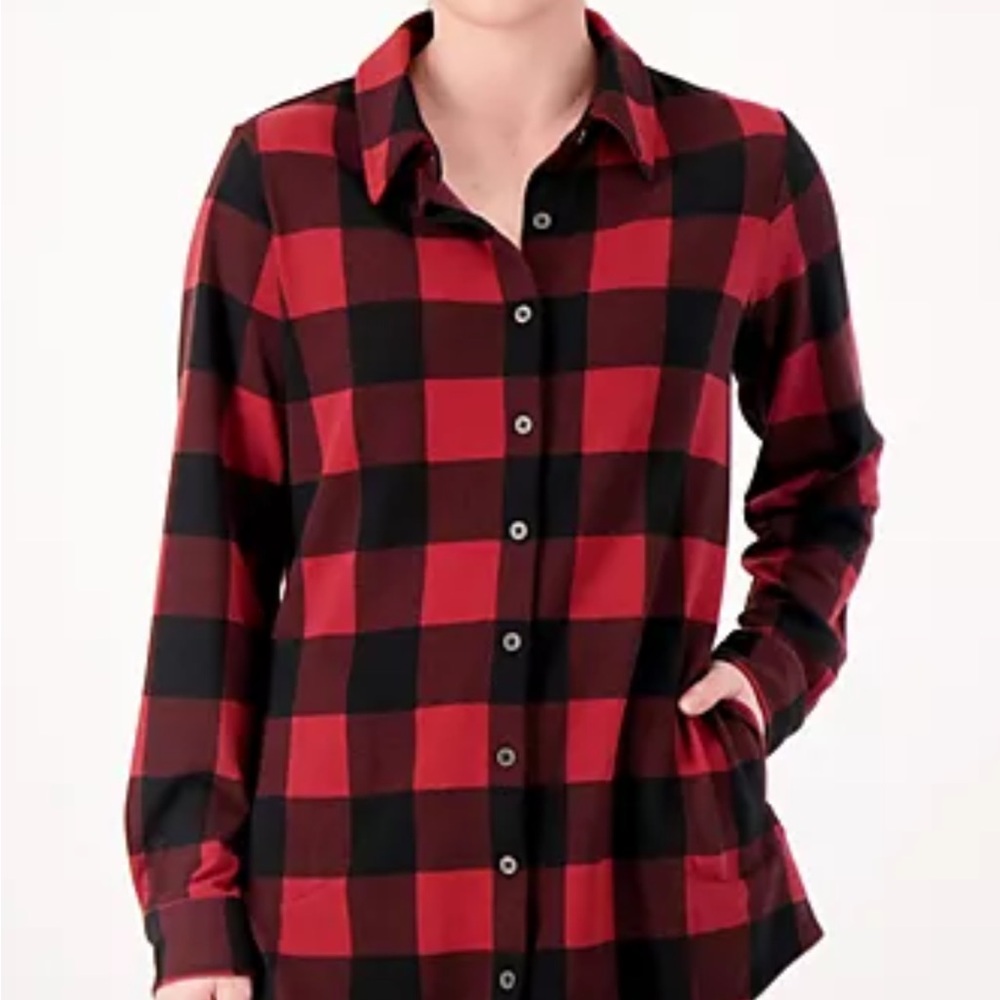 Denim&Co. Buffalo plaid, button down tunic with pockets. Size XXS